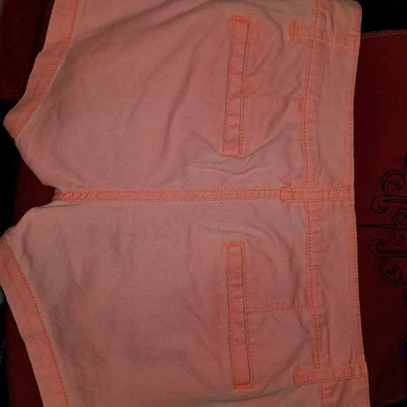 Shorts - Picture 6 of 6